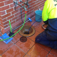 Using Plumbers auger to snake drain